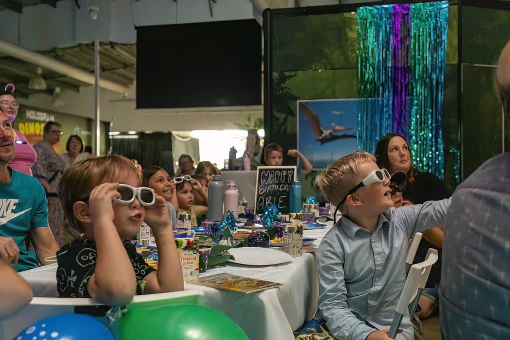 Experience holograms during your birthday parties at hologram zoo